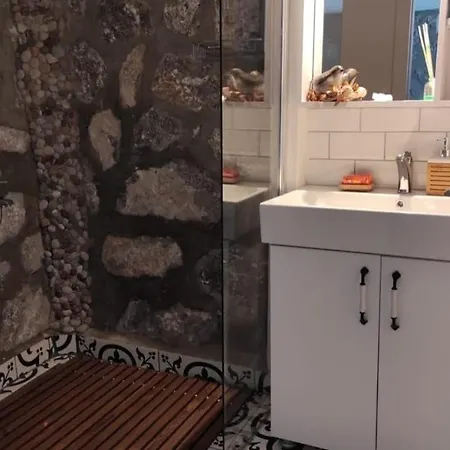 Stone Garden, Terrace Sea And Forest View Hotell *